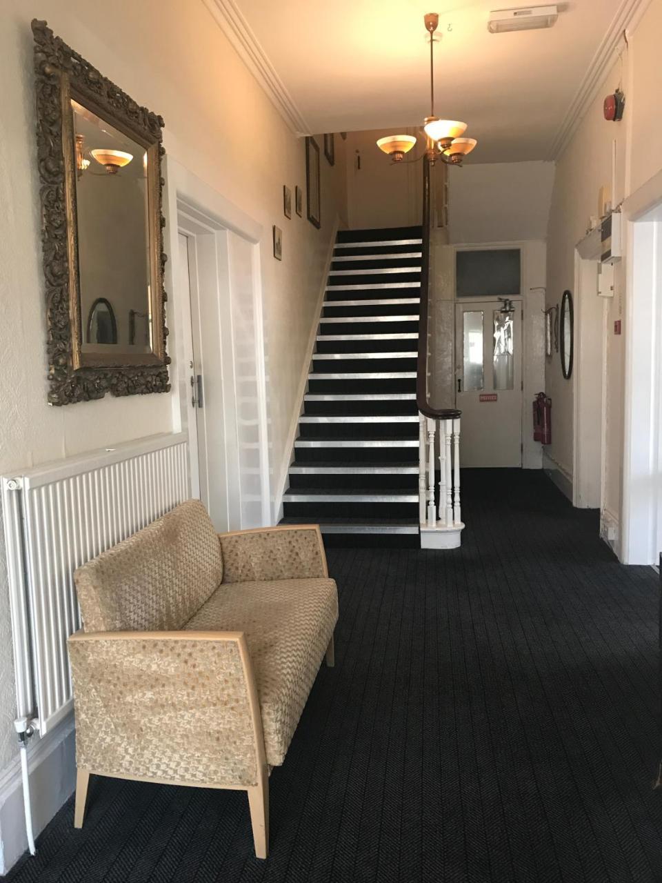 Hotel Capital Bournemouth Ngoại thất bức ảnh